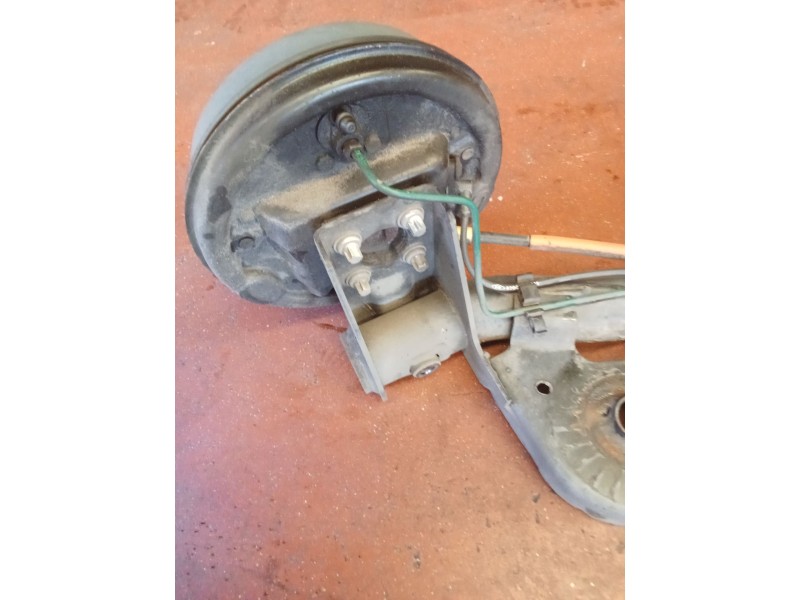 Recambio de puente trasero para renault clio ii (bb_, cb_) 1.5 dci (b/cb08) referencia OEM IAM   TAMBOR/ABS