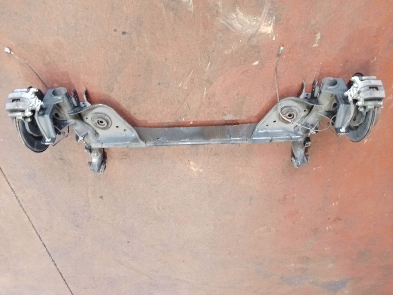 Recambio de puente trasero para nissan leaf (ze1) electric referencia OEM IAM   DISCO/ABS