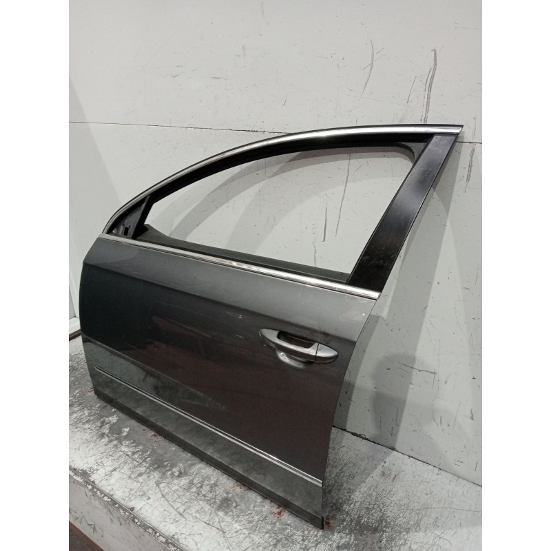Recambio de puerta delantera izquierda para volkswagen passat b6 (3c2) 2.0 tdi 16v referencia OEM IAM  4P 