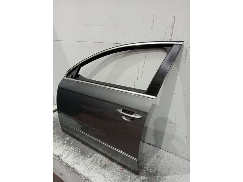 Recambio de puerta delantera izquierda para volkswagen passat b6 (3c2) 2.0 tdi 16v referencia OEM IAM  4P 
