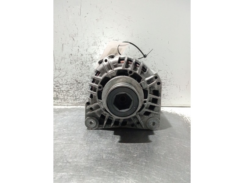 Recambio de alternador para renault clio ii (bb_, cb_) 1.5 dci (b/cb08) referencia OEM IAM 8200022774 2542470G 