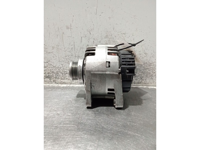Recambio de alternador para renault clio ii (bb_, cb_) 1.5 dci (b/cb08) referencia OEM IAM 8200022774 2542470G 