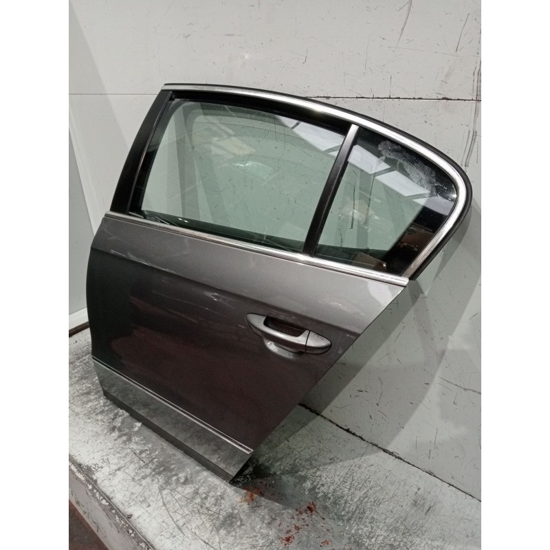 Recambio de puerta trasera izquierda para volkswagen passat b6 (3c2) 2.0 tdi 16v referencia OEM IAM  4P 