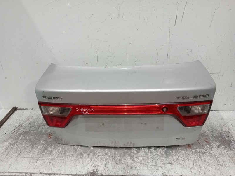 Recambio de tapa maletero para seat toledo ii (1m2) 1.9 tdi referencia OEM IAM  4P 