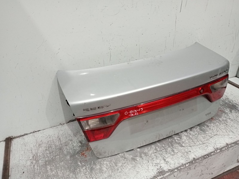 Recambio de tapa maletero para seat toledo ii (1m2) 1.9 tdi referencia OEM IAM  4P 