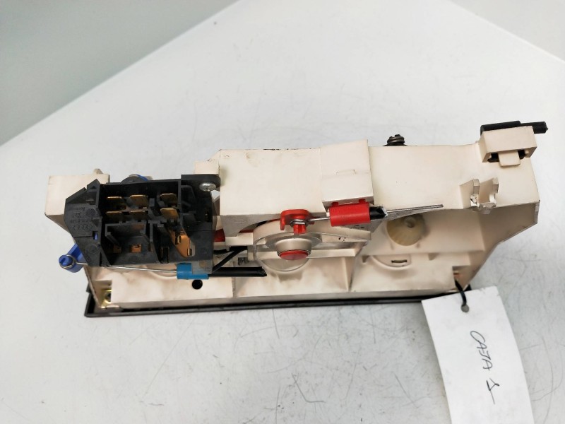 Recambio de mando calefaccion / aire acondicionado para audi 100 berlina (c4) básico referencia OEM IAM   