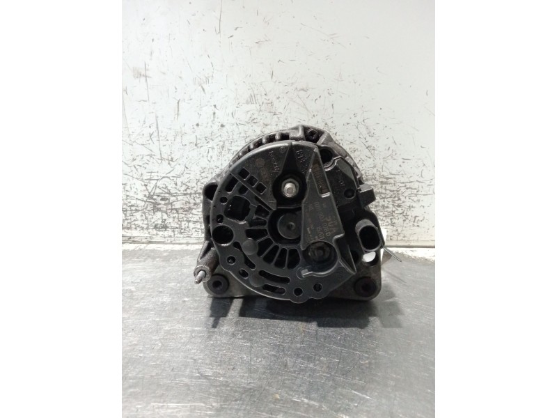 Recambio de alternador para volkswagen polo (6n2) 1.4 referencia OEM IAM 028903028D 0124325003 