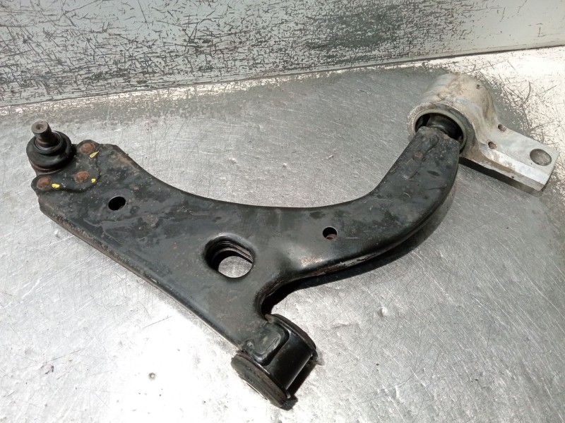 Recambio de brazo suspension inferior delantero derecho para ford fiesta v (jh_, jd_) 1.4 tdci referencia OEM IAM   