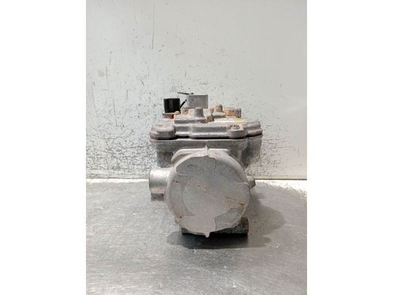 Recambio de compresor aire acondicionado para lexus nx (_z1_) 300h awd (ayz15) referencia OEM IAM 0422000533  