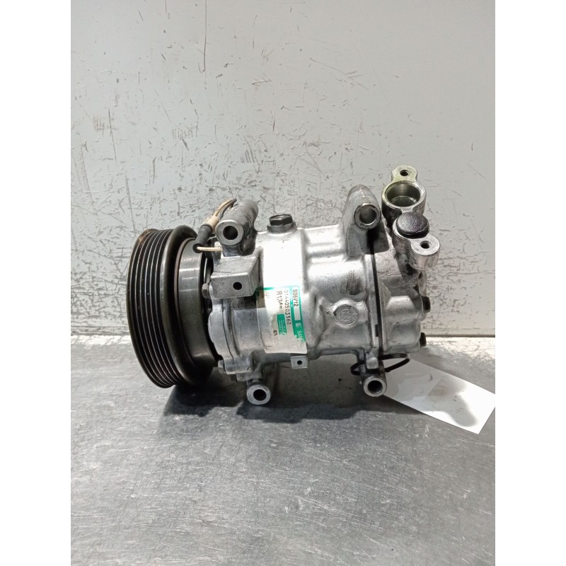 Recambio de compresor aire acondicionado para renault clio ii (bb_, cb_) 1.5 dci (b/cb08) referencia OEM IAM 8200315744  