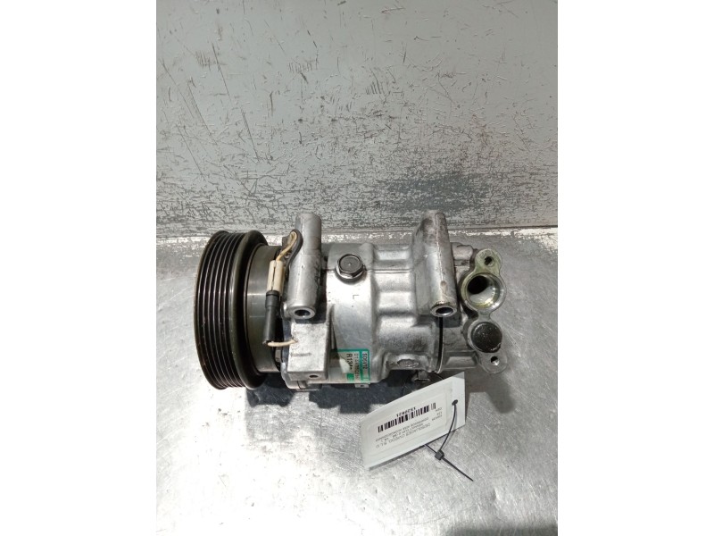 Recambio de compresor aire acondicionado para renault clio ii (bb_, cb_) 1.5 dci (b/cb08) referencia OEM IAM 8200315744  