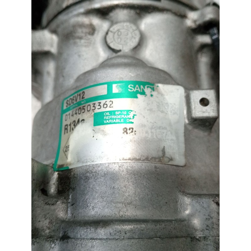 Recambio de compresor aire acondicionado para renault clio ii (bb_, cb_) 1.5 dci (b/cb08) referencia OEM IAM 8200315744  