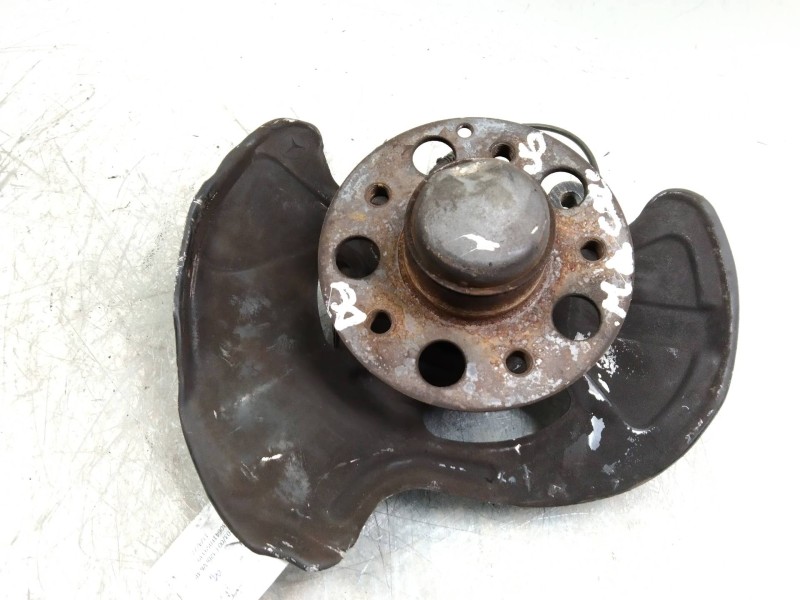 Recambio de mangueta delantera derecha para mercedes clase c (w203) berlina 320 (203.064) referencia OEM IAM   