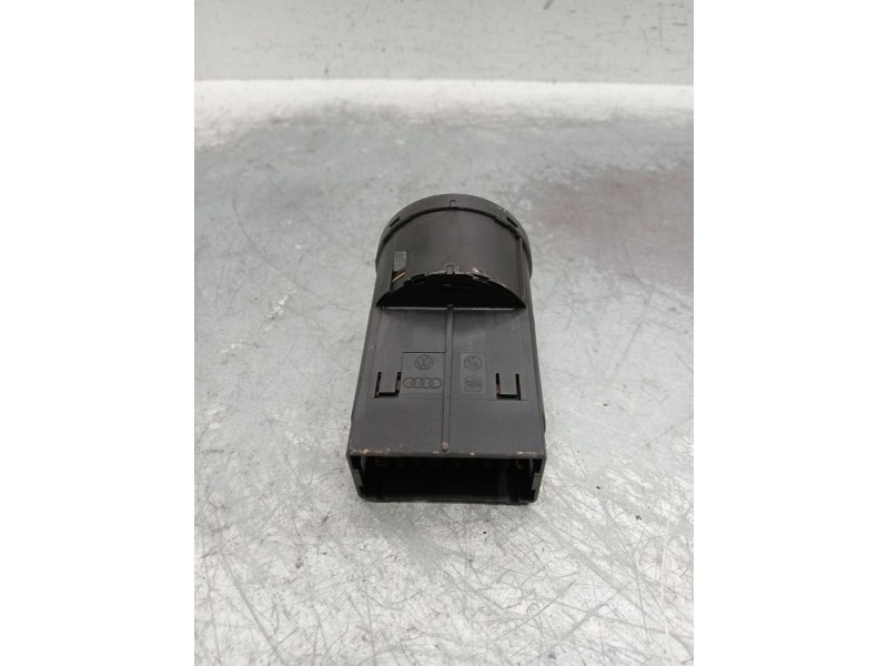 Recambio de mando luces para volkswagen golf iv variant (1j5) 1.9 tdi 4motion referencia OEM IAM 1C0941531A  