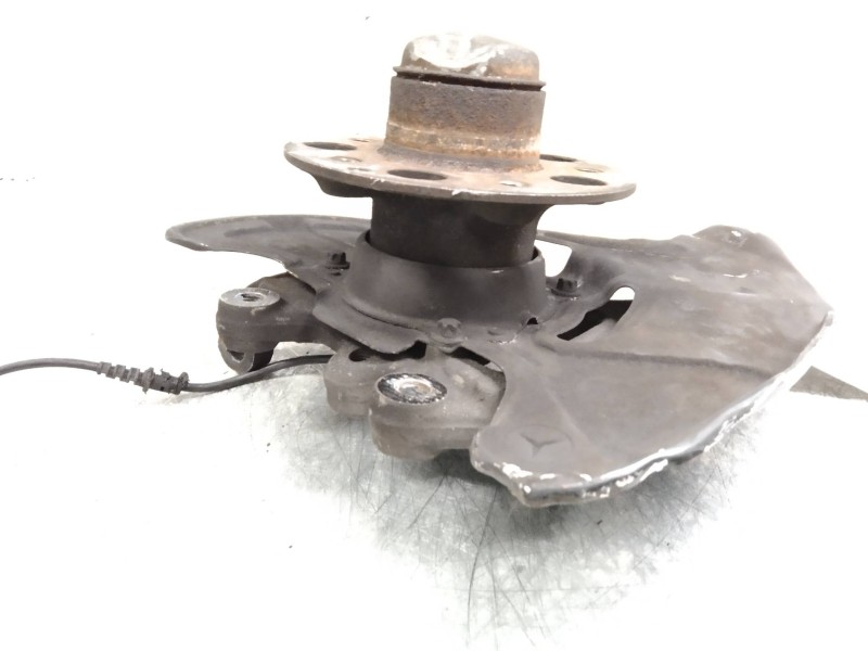 Recambio de mangueta delantera derecha para mercedes clase c (w203) berlina 320 (203.064) referencia OEM IAM   