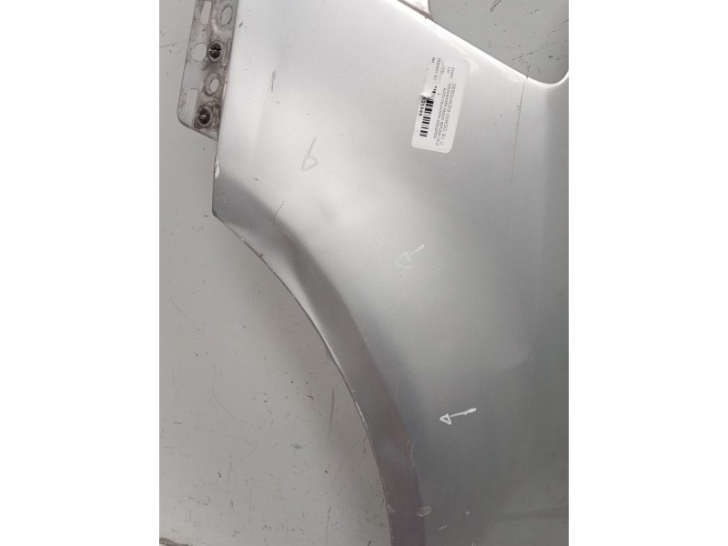 Recambio de aleta delantera izquierda para volkswagen passat berlina (3c2) referencia OEM IAM   