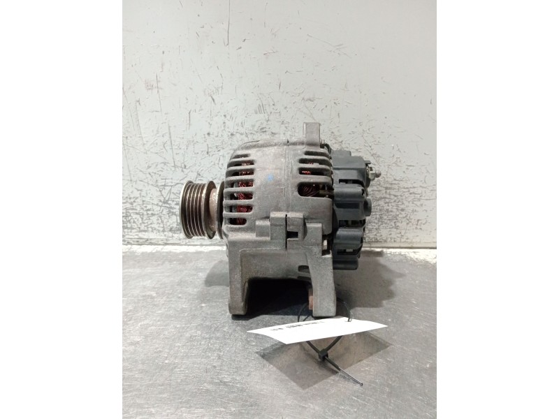 Recambio de alternador para renault megane ii sedán (lm0/1_) 1.5 dci (lm02, lm13, lm2a) referencia OEM IAM 8200100907 2542664D 