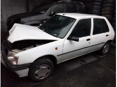 peugeot 205 berlina del año 1998