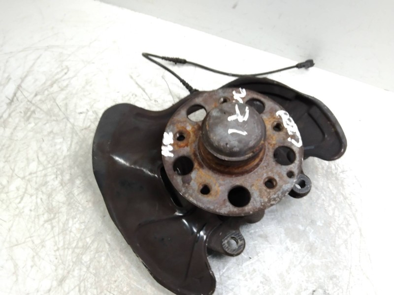 Recambio de mangueta delantera izquierda para mercedes clase c (w203) berlina 320 (203.064) referencia OEM IAM   