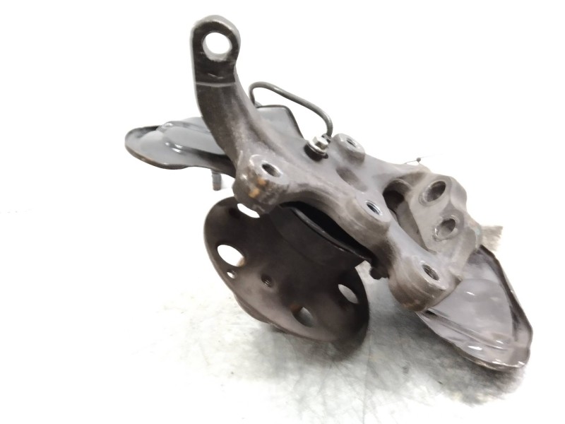 Recambio de mangueta delantera izquierda para mercedes clase c (w203) berlina 320 (203.064) referencia OEM IAM   