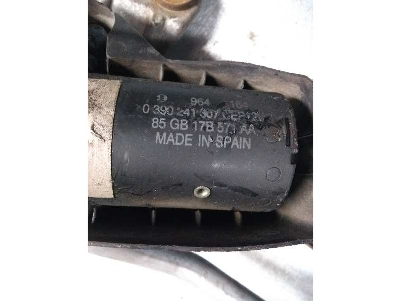 Recambio de motor limpia delantero para ford orion 1.6 cat referencia OEM IAM 0390241307 85GB17B571AA 