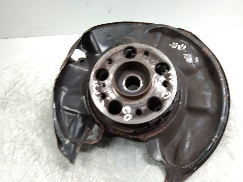 Recambio de mangueta trasera izquierda para mercedes clase c (w203) berlina 1.8 cat referencia OEM IAM   