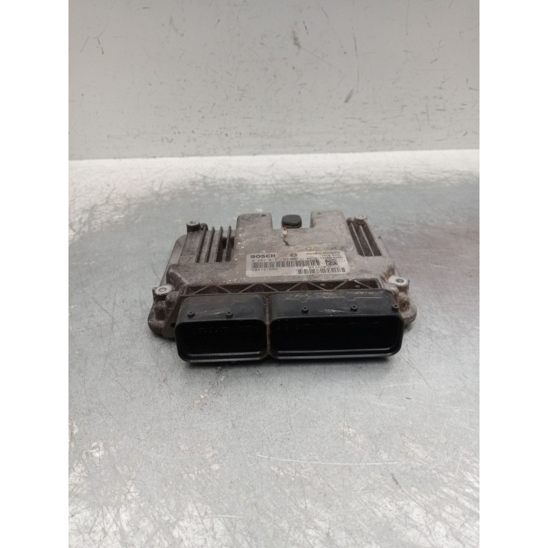 Recambio de centralita motor uce para iveco daily v furgoneta 29s13, 29l13, 35c13, 35s13, 40c13, 40s13 referencia OEM IAM 028101