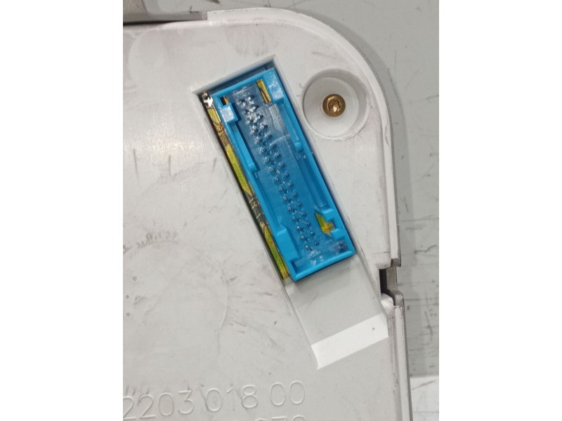 Recambio de cuadro instrumentos para volkswagen polo (6n2) 1.4 referencia OEM IAM 6N0920804E 0263627004 