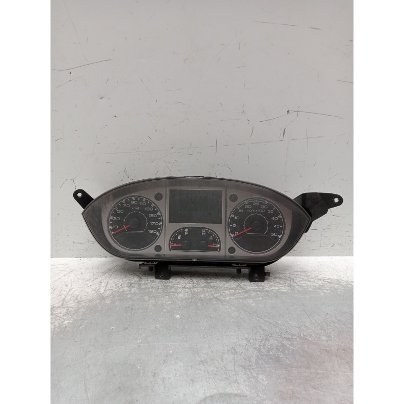 Recambio de cuadro instrumentos para iveco daily v furgoneta 29s13, 29l13, 35c13, 35s13, 40c13, 40s13 referencia OEM IAM 5801259