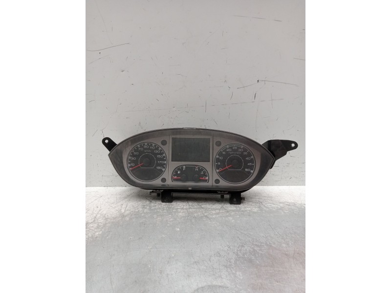 Recambio de cuadro instrumentos para iveco daily v furgoneta 29s13, 29l13, 35c13, 35s13, 40c13, 40s13 referencia OEM IAM 5801259