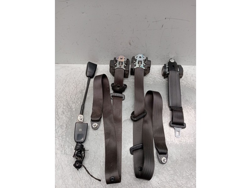 Recambio de juego cinturones delantero para iveco daily v furgoneta 29s13, 29l13, 35c13, 35s13, 40c13, 40s13 referencia OEM IAM 