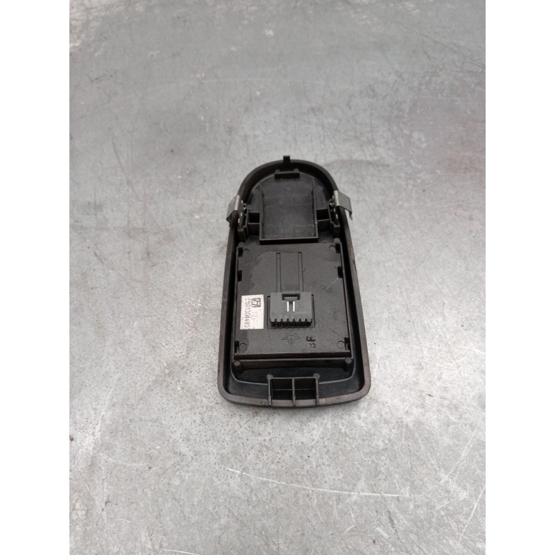 Recambio de mando elevalunas delantero izquierdo para iveco daily v furgoneta 29s13, 29l13, 35c13, 35s13, 40c13, 40s13 referenci