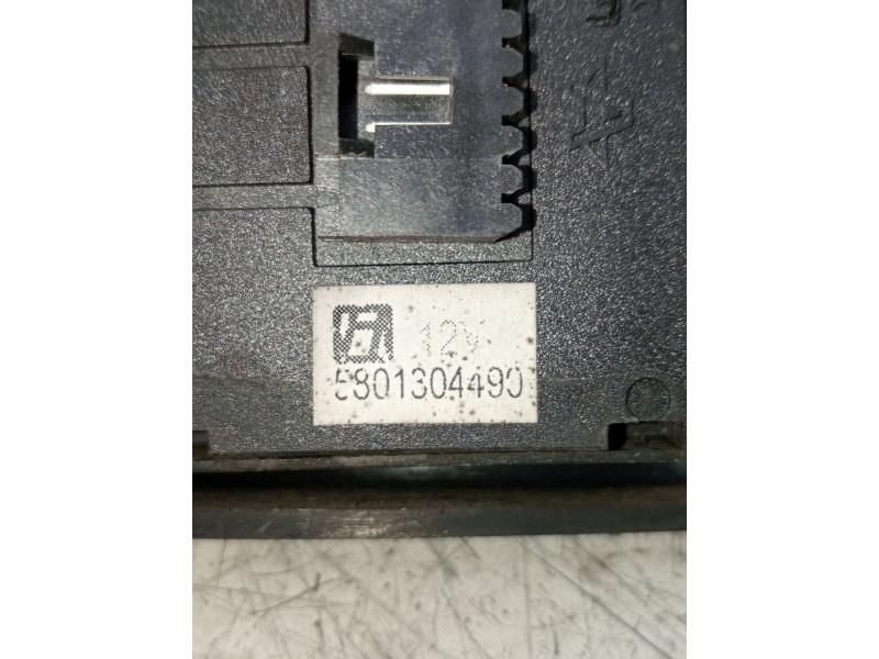 Recambio de mando elevalunas delantero izquierdo para iveco daily v furgoneta 29s13, 29l13, 35c13, 35s13, 40c13, 40s13 referenci