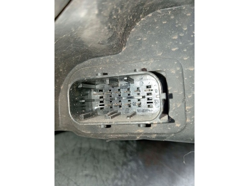 Recambio de faro izquierdo para iveco daily v furgoneta 29s13, 29l13, 35c13, 35s13, 40c13, 40s13 referencia OEM IAM 69500013  