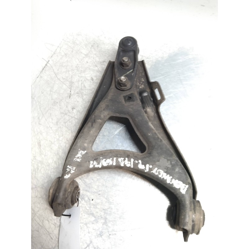 Recambio de brazo suspension inferior delantero izquierdo para renault 19 (b/c/l53) 1.9 d referencia OEM IAM   