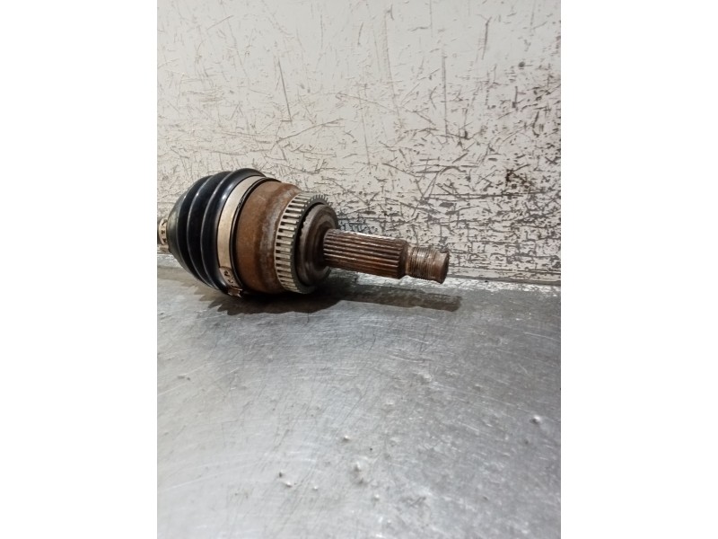 Recambio de transmision trasera derecha para kia sportage ii (je_, km_) 2.0 crdi referencia OEM IAM   