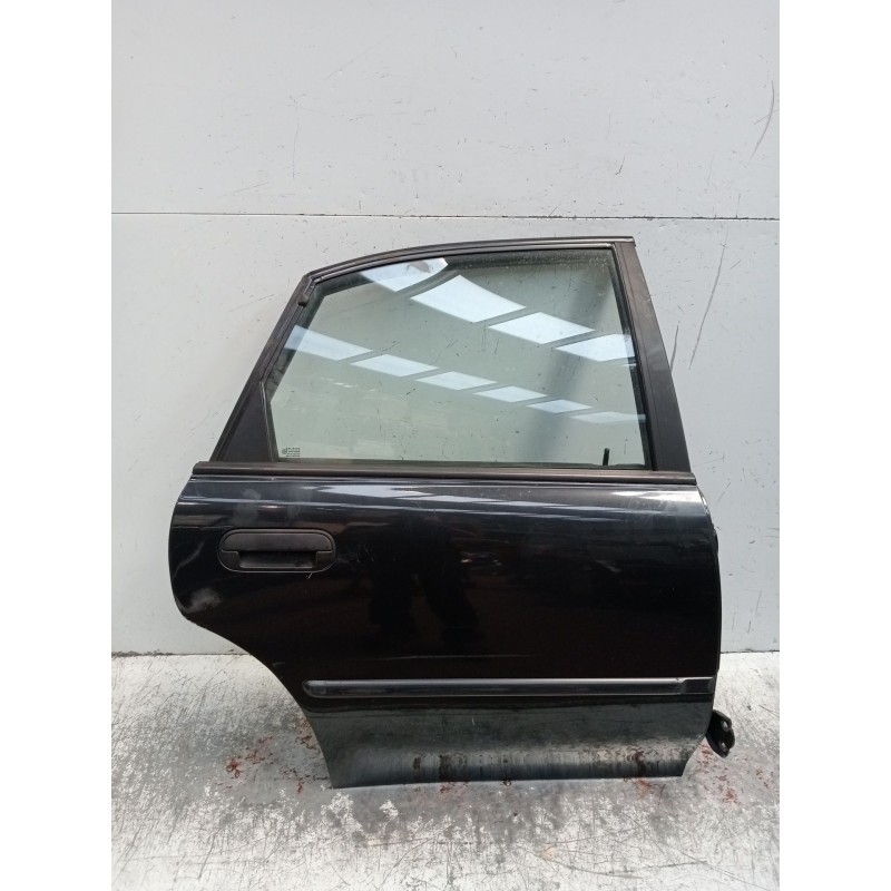 Recambio de puerta trasera derecha para honda accord v (cc, cd) 2.0 i (cd4) referencia OEM IAM  4P 