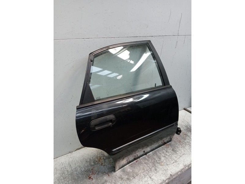 Recambio de puerta trasera derecha para honda accord v (cc, cd) 2.0 i (cd4) referencia OEM IAM  4P 