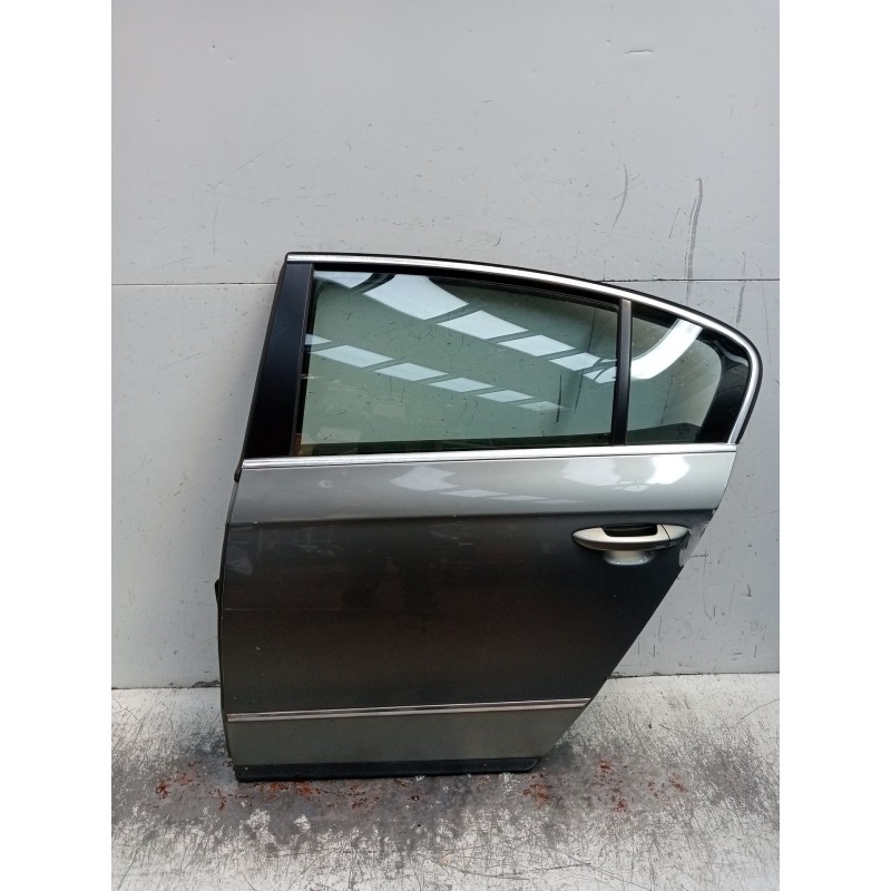 Recambio de puerta trasera izquierda para volkswagen passat b6 (3c2) 2.0 tdi 16v referencia OEM IAM  4P 