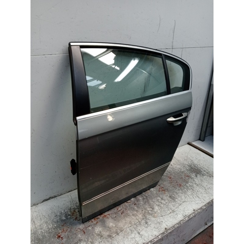 Recambio de puerta trasera izquierda para volkswagen passat b6 (3c2) 2.0 tdi 16v referencia OEM IAM  4P 