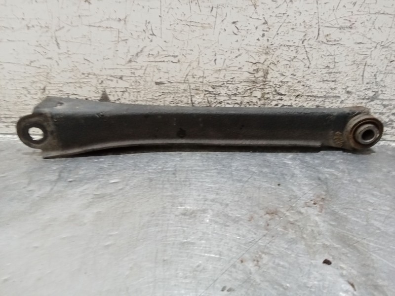 Recambio de brazo suspension inferior trasero derecho para kia sportage ii (je_, km_) 2.0 crdi referencia OEM IAM   