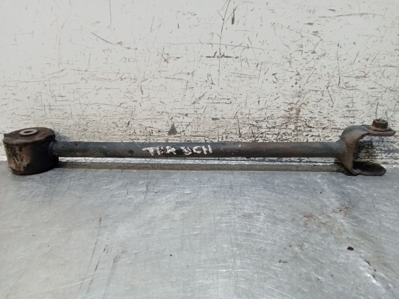 Recambio de tirante trasero derecho para kia sportage ii (je_, km_) 2.0 crdi referencia OEM IAM   