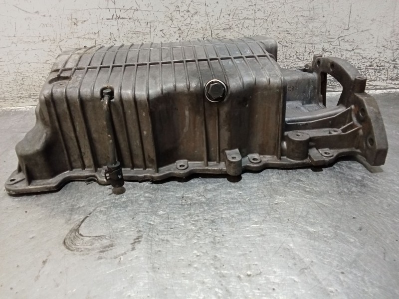 Recambio de carter para kia sportage ii (je_, km_) 2.0 crdi referencia OEM IAM   