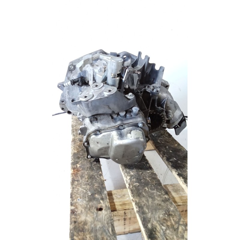 Recambio de caja cambios para opel vectra c gts (z02) 1.8 (f68) referencia OEM IAM F17C374 5v A08073