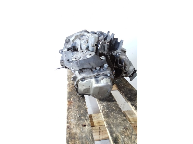 Recambio de caja cambios para opel vectra c gts (z02) 1.8 (f68) referencia OEM IAM F17C374 5v A08073