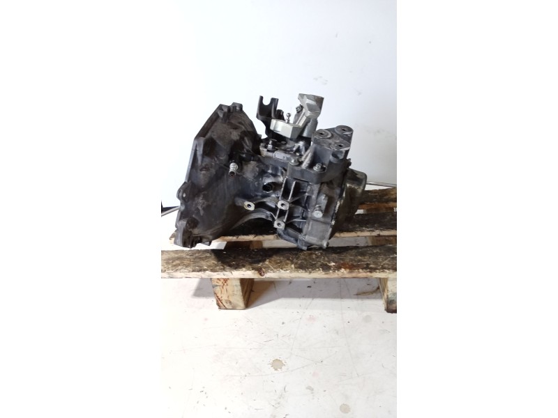 Recambio de caja cambios para opel vectra c gts (z02) 1.8 (f68) referencia OEM IAM F17C374 5v A08073