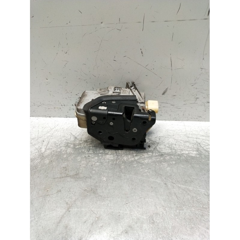 Recambio de motor cierre centralizado delantero izquierdo para volkswagen passat b6 (3c2) 2.0 tdi 16v referencia OEM IAM 3C18370