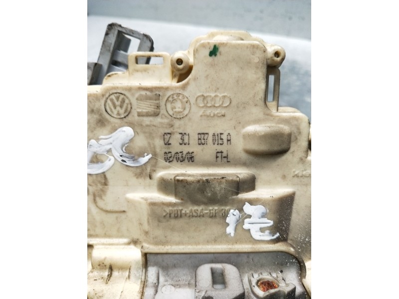 Recambio de motor cierre centralizado delantero izquierdo para volkswagen passat b6 (3c2) 2.0 tdi 16v referencia OEM IAM 3C18370