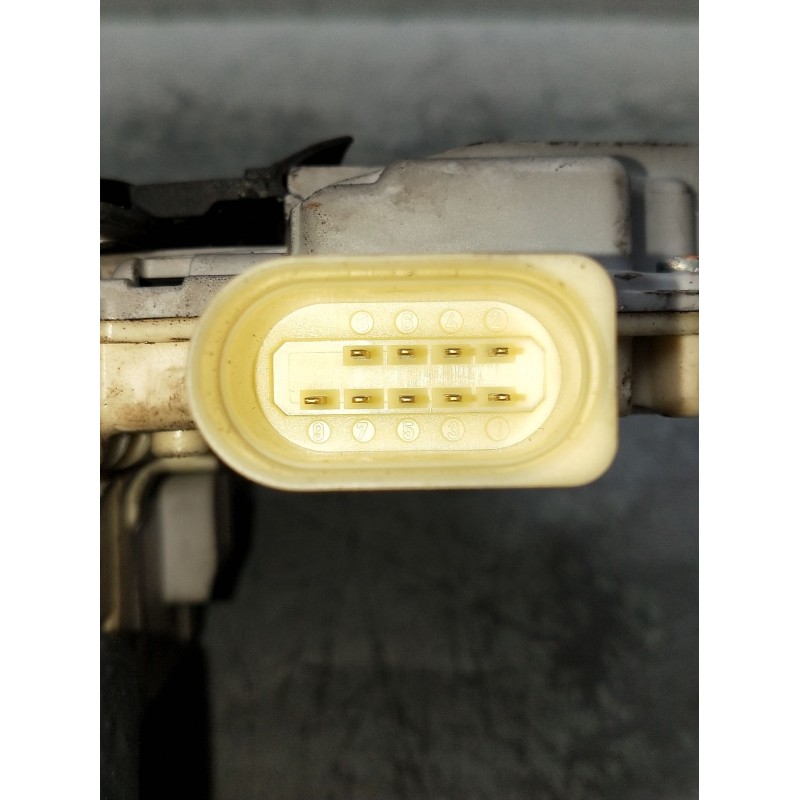 Recambio de motor cierre centralizado delantero izquierdo para volkswagen passat b6 (3c2) 2.0 tdi 16v referencia OEM IAM 3C18370