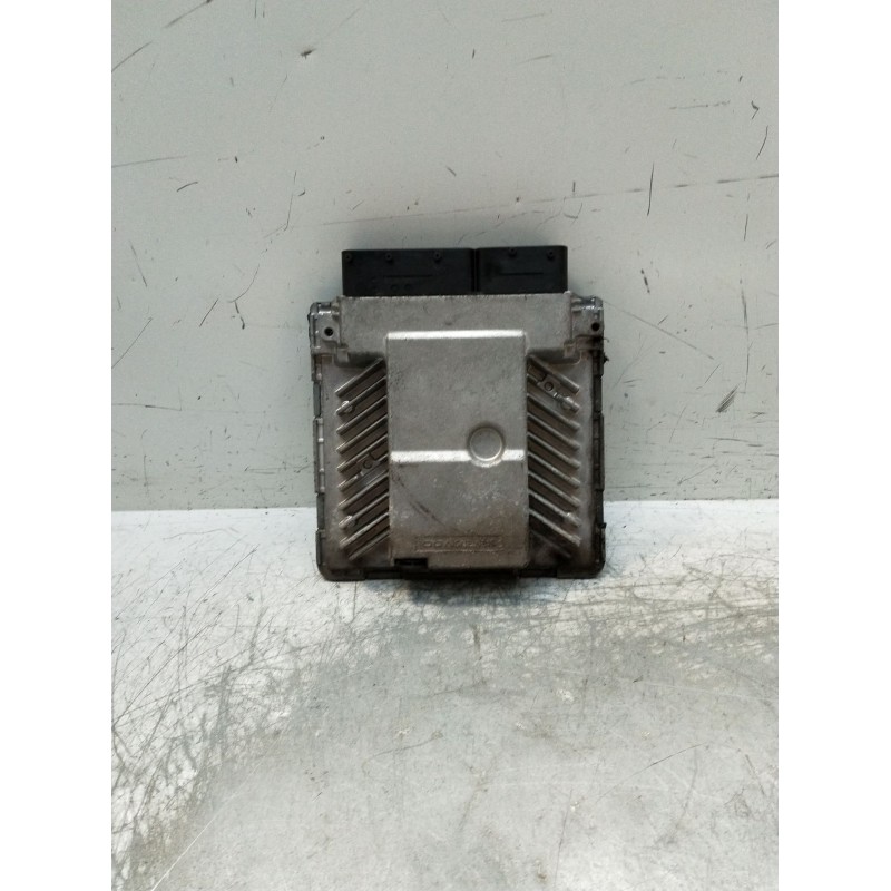 Recambio de centralita motor uce para volkswagen passat b6 (3c2) 2.0 tdi 16v referencia OEM IAM 03G906018CD 5WP45600AA 